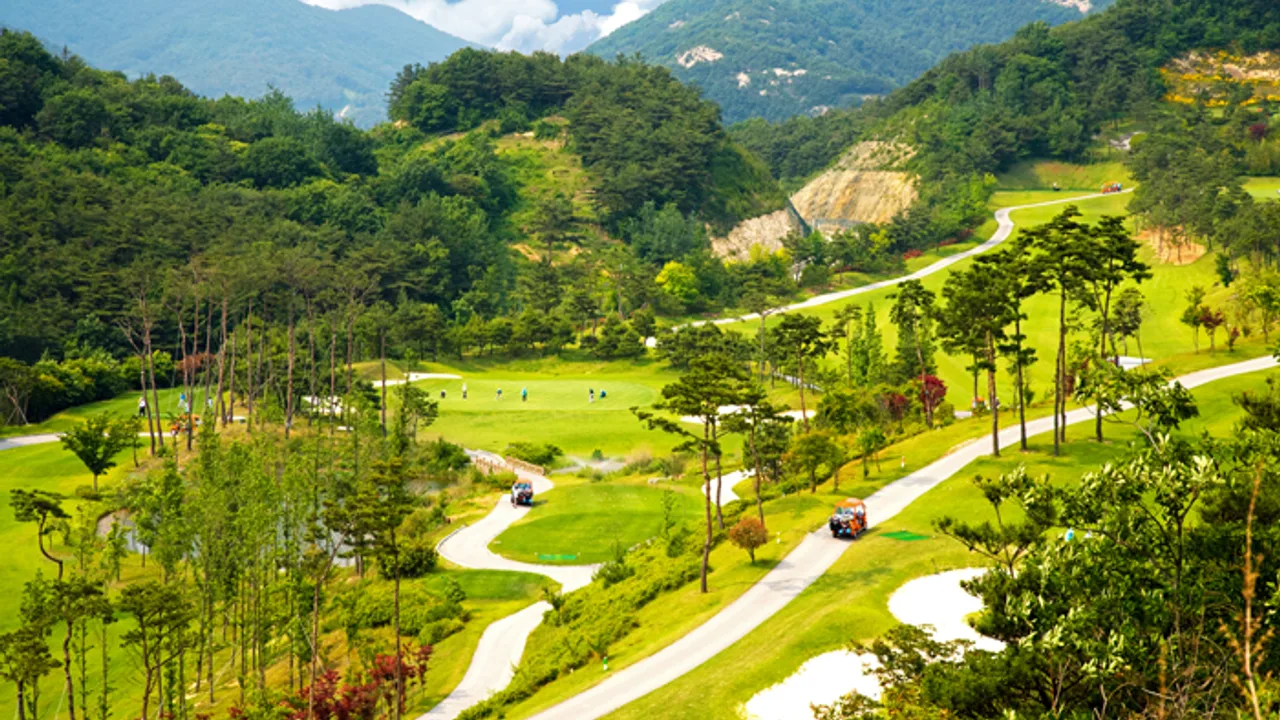 골프존카운티선운CC 선운코스 코스 전경 18홀 Par72 총거리 5,857m 그린피 예약 안내